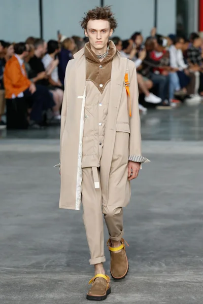 Look 1